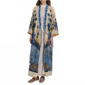 NEW SABINA SAVAGE london bridge is falling down silk robe in vanilla / buttermil